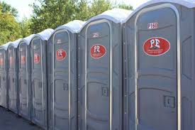 Best Portable Restroom Servicing (Cleaning and Restocking)  in Hutchinson, MN